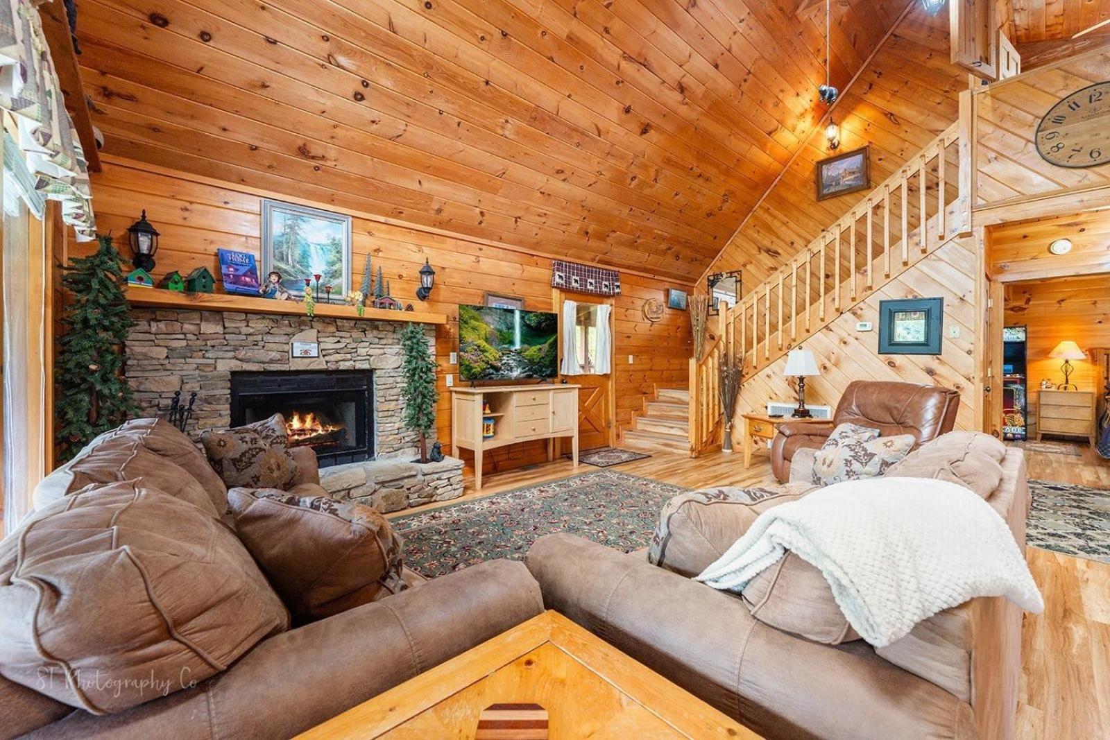 Hibernation Station Cabin 塞维尔维尔 外观 照片